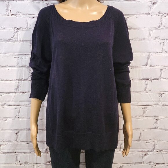 GAP - Navy soft merino wool pullover sweater - Picture 5 of 11